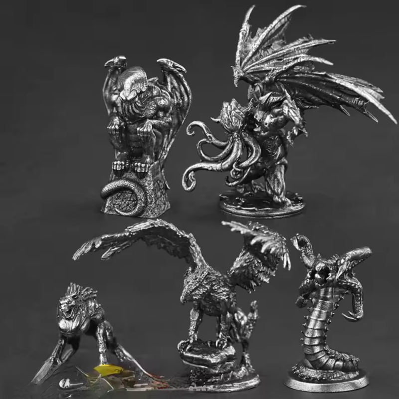 Retro Gaming Table - Metalowa figurka żołnierza-monstra do malowania, element